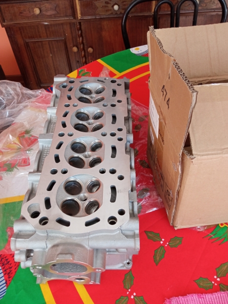 Culata Suzuki apv nueva 83549021