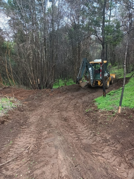 Retroexcavadora John Deere 31 oj