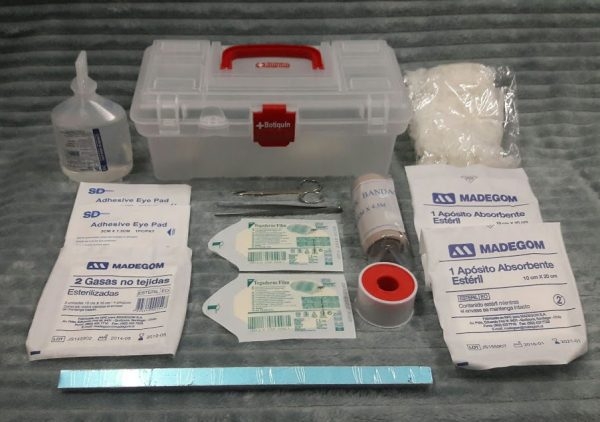 botiquines mantos blancos standar oficial maxivit spa 