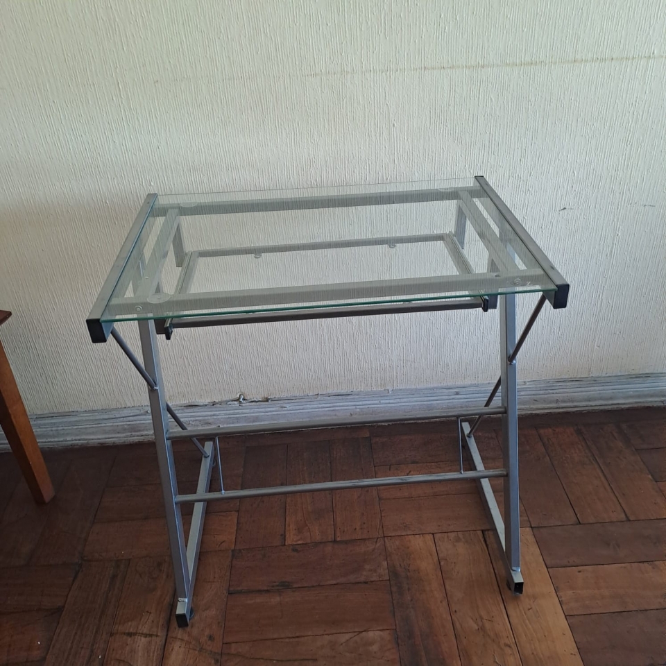 Escritorio de vidrio