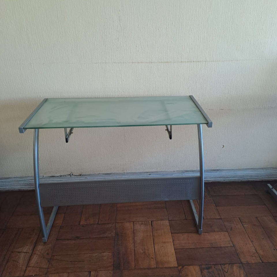 Escritorio vidrio