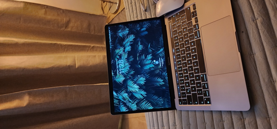 Macbook pro M1 8 gigas Ram 2021